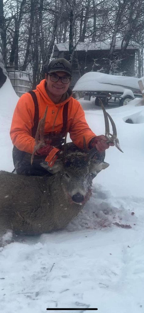 trophy-whitetail-mistatim-outfitting-huniting-10